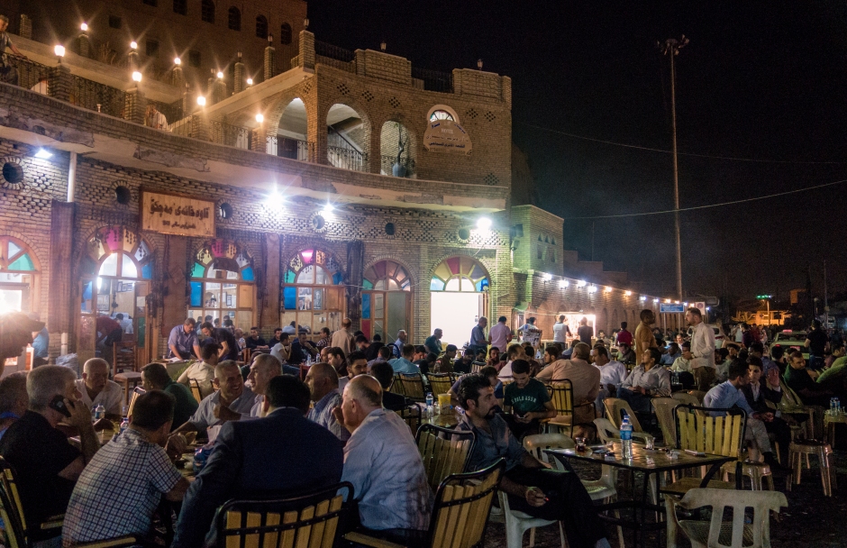 Machko Café is one of the oldest cafes in Erbil, located next to the wall of the ancient Citadel, and is considered as a destination for artists, politicians, writers and intellectuals.
